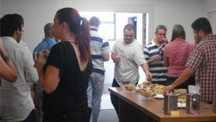 Momento de interação entre os alunos nos intervalos do curso